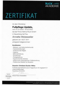 2022-04-27 21_03_59-Zertifikat Fusspflege Update.pdf - Adobe Acrobat Reader DC (64-bit)